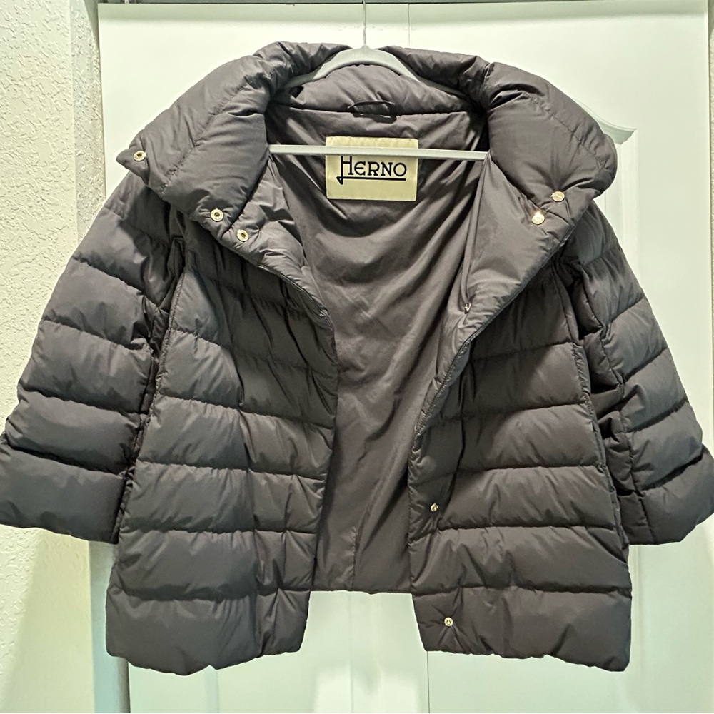 HERNO Sophia Coat/Cape 
Gray
Size 42 (US size 6)